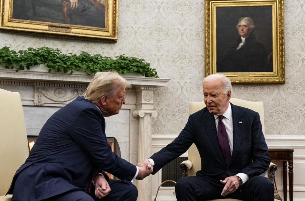 Trump diz que a política “é difícil” e agradece a Biden pela transição ordenada