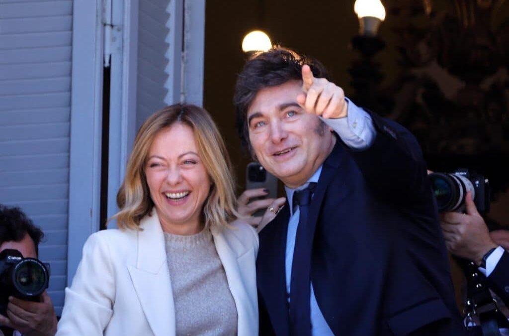 Milei e Meloni, em busca de uma “aliança de nações” contra a tirania e pela liberdade