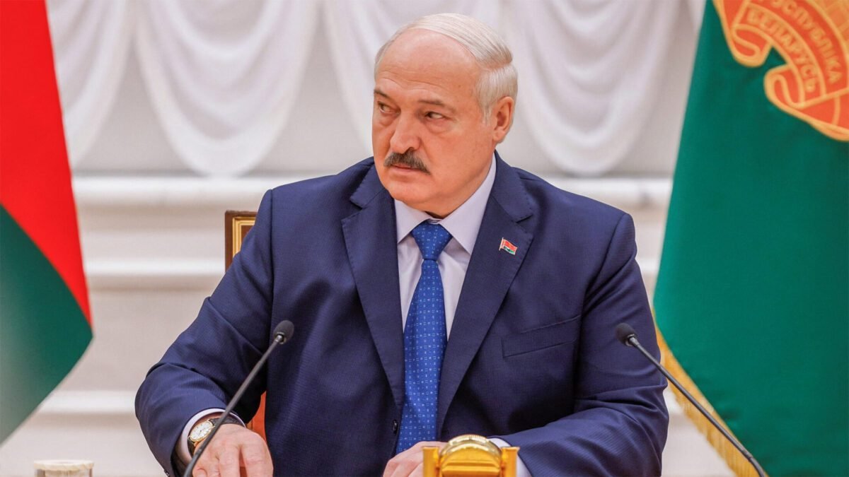 “Democracia” bielorrussa: Lukashenko é reeleito com 87,60%, segundo pesquisas oficiais