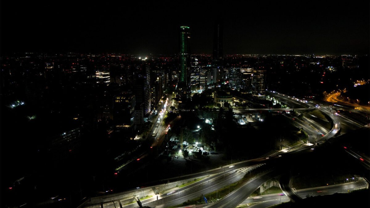 Busca pelos responsáveis ​​pelo apagão massivo no Chile: os indícios apontam para a Colômbia