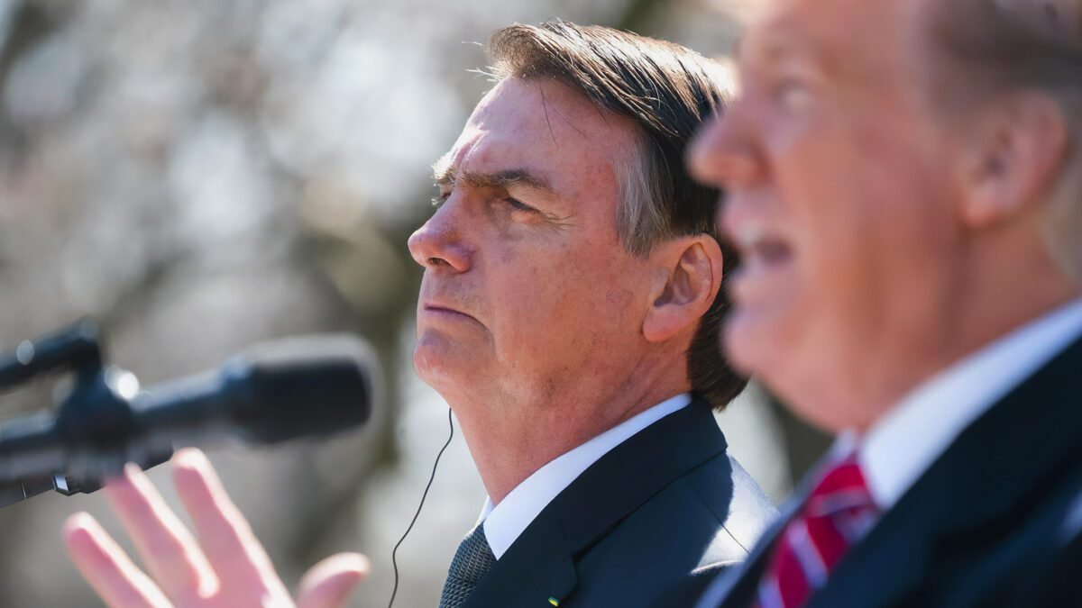 A tirania brasileira desafia Trump com perseguição a Bolsonaro