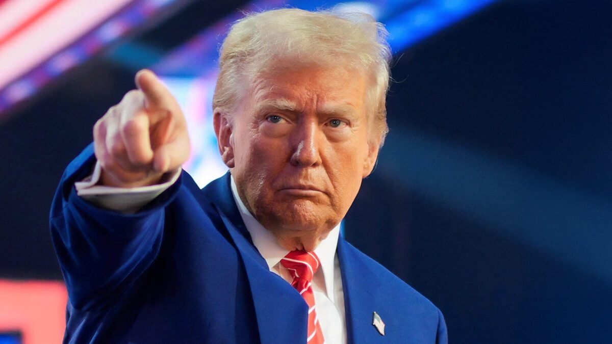 Trump restringirá tecnologia dos EUA à Venezuela e Cuba