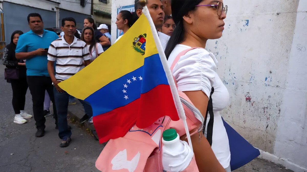 O número de venezuelanos que queriam emigrar para os EUA caiu em mais da metade