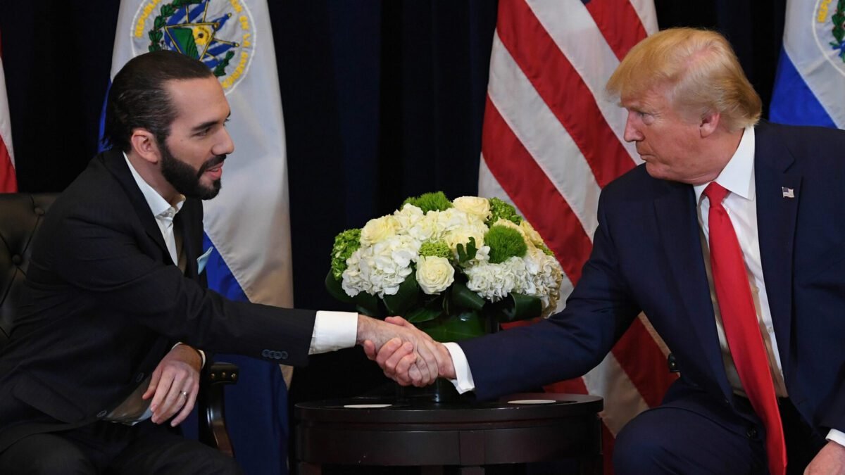 Bukele ajuda Trump a contornar o bloqueio judicial da Lei de Inimigos Estrangeiros