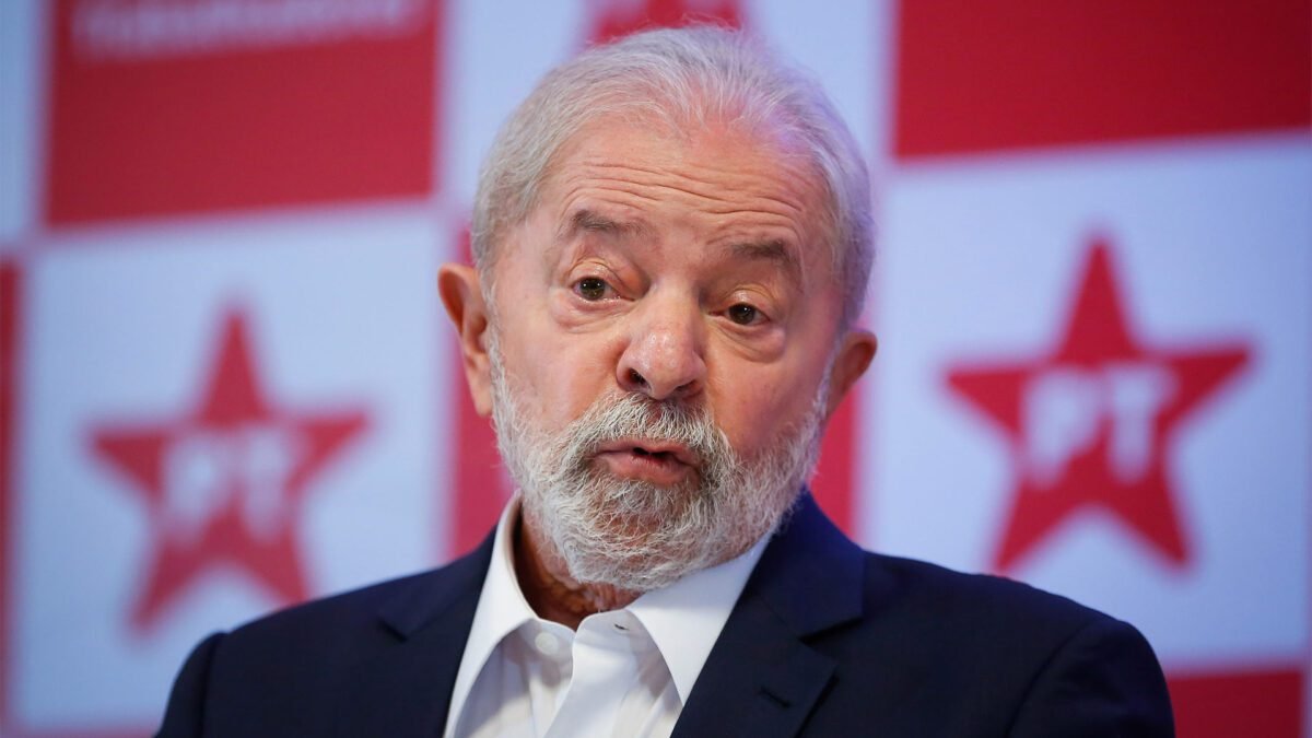 O índice de aprovação de Lula da Silva cai para o menor nível de todos os seus mandatos