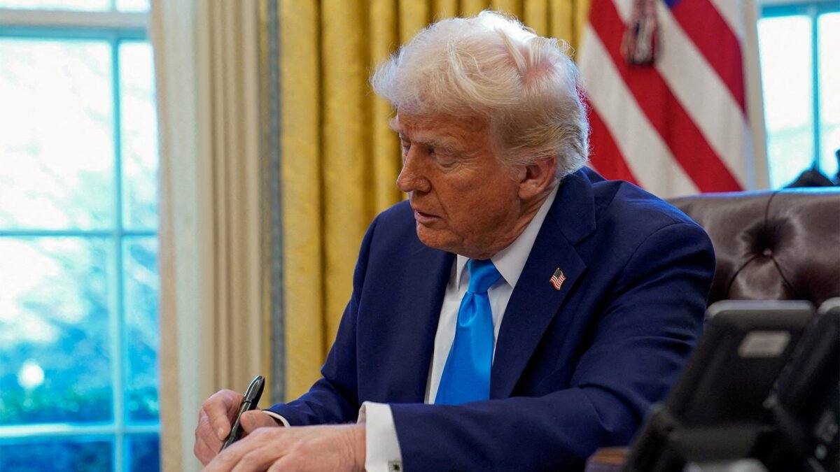 Trump reinsere Cuba na lista de países que não cooperam contra o terrorismo