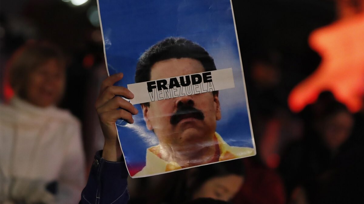 Sem democracia no dia 25 de maio