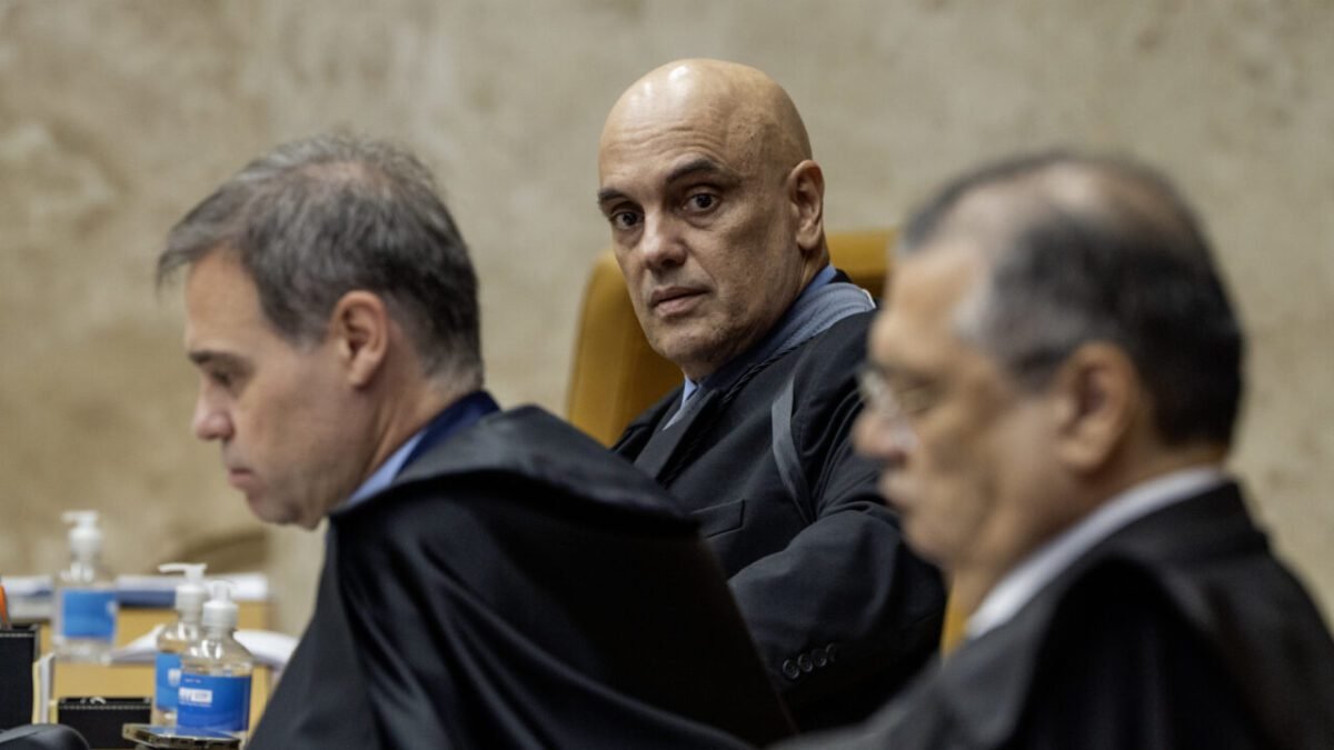 Supremo Tribunal Federal retoma julgamento para regulamentar mídias sociais