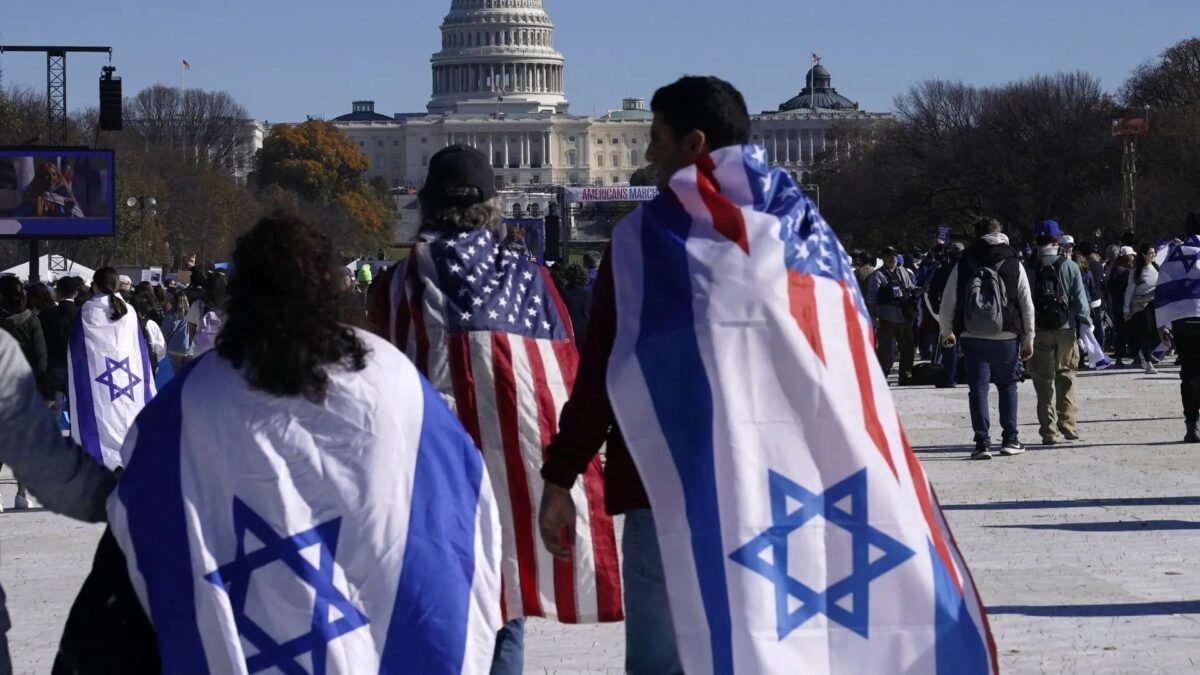 Um quarto dos americanos justifica ou desculpa a violência contra os judeus