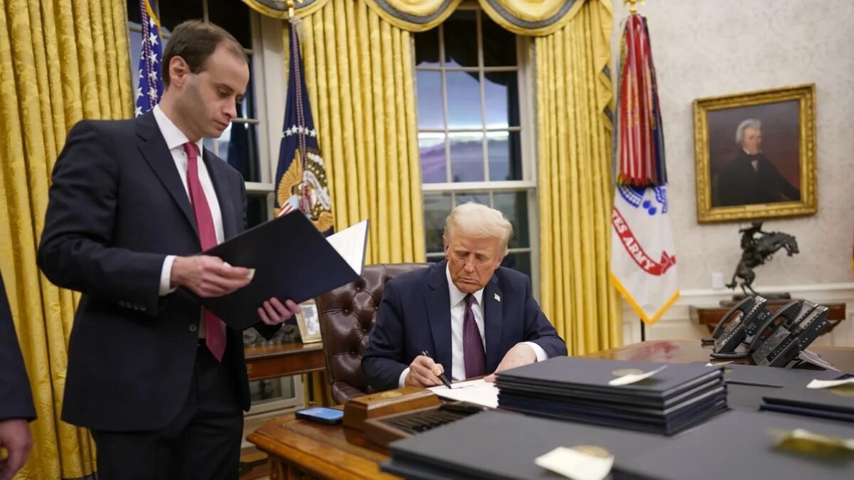 Trump assinou nove acordos comerciais em meio à sua política tarifária