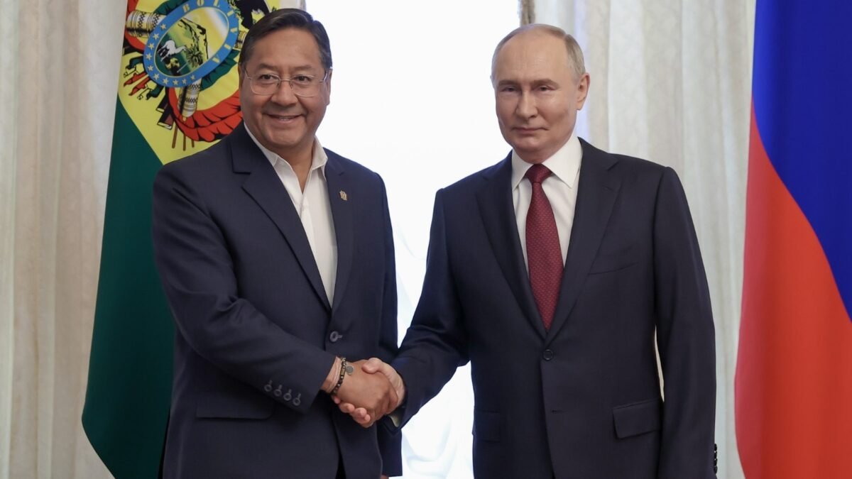 Luis Arce entrega o lítio boliviano aos russos antes de deixar o poder