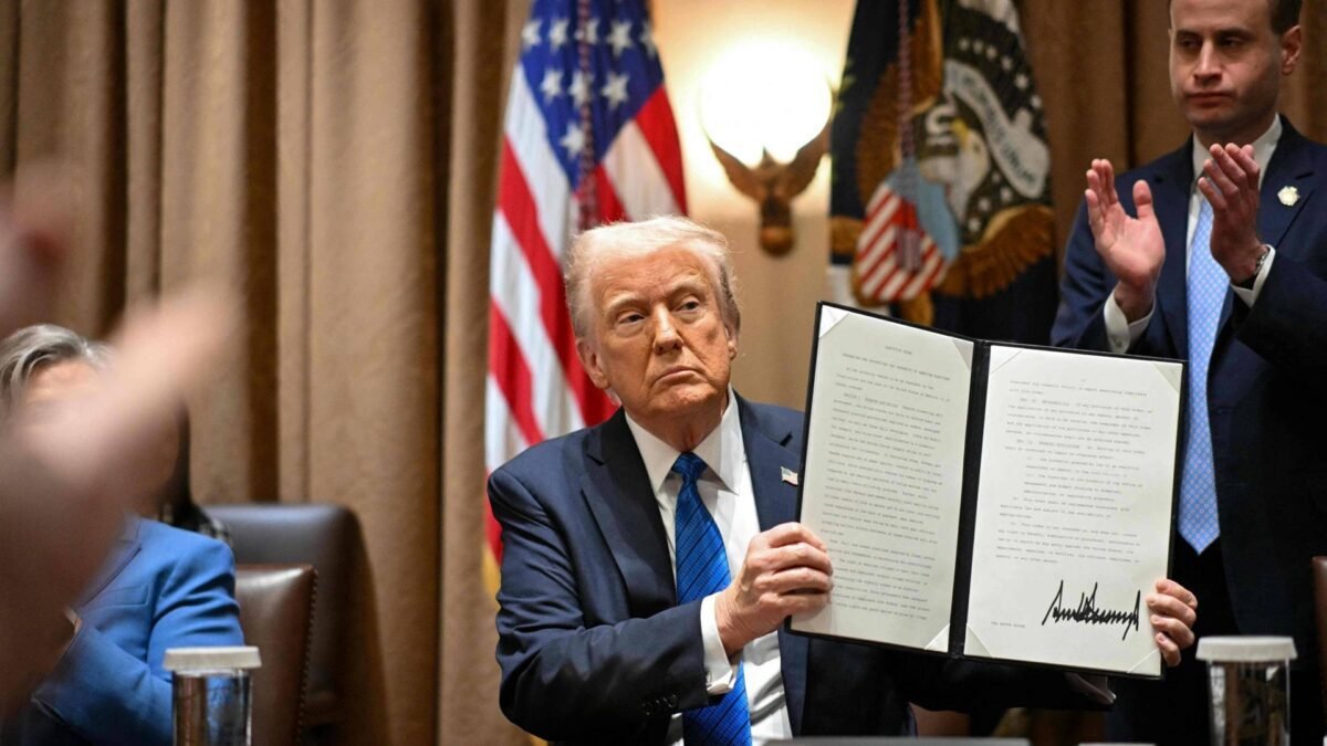 Trump vai eliminar o voto por correspondência para impedir a “fraude” dos democratas