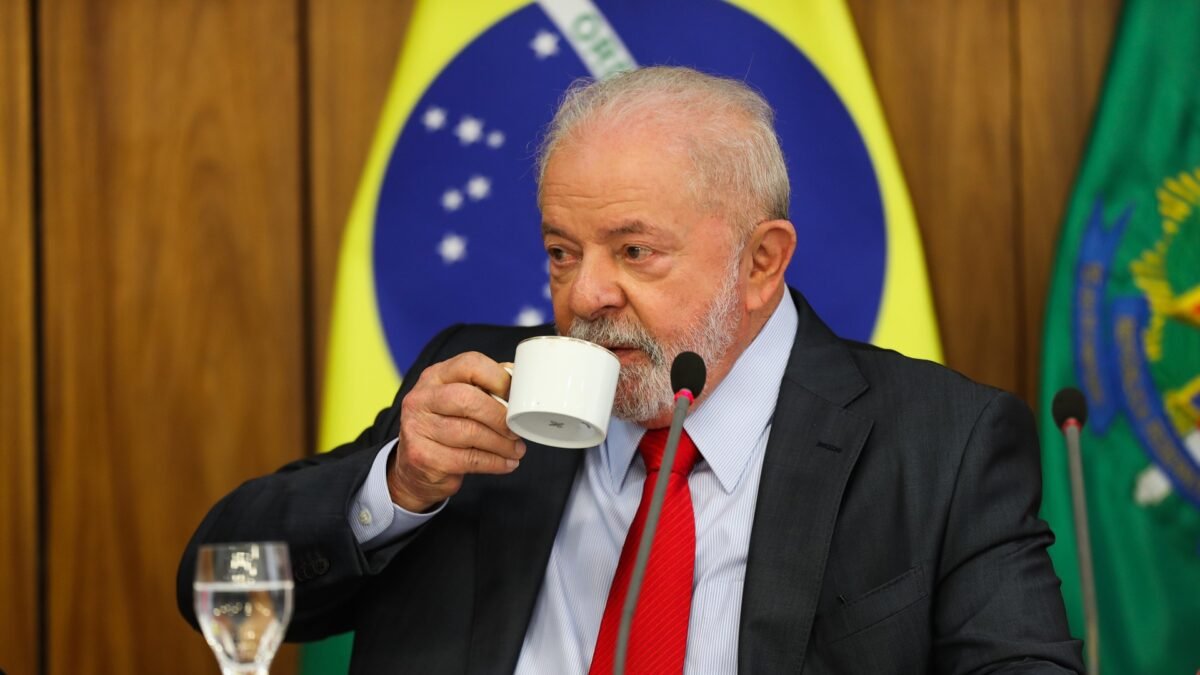 Café brasileiro abre portas para maior influência chinesa na região em meio a altas tarifas