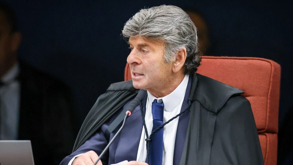 Julgamento de Bolsonaro: Fux pede anulação por “incompetência” do STF