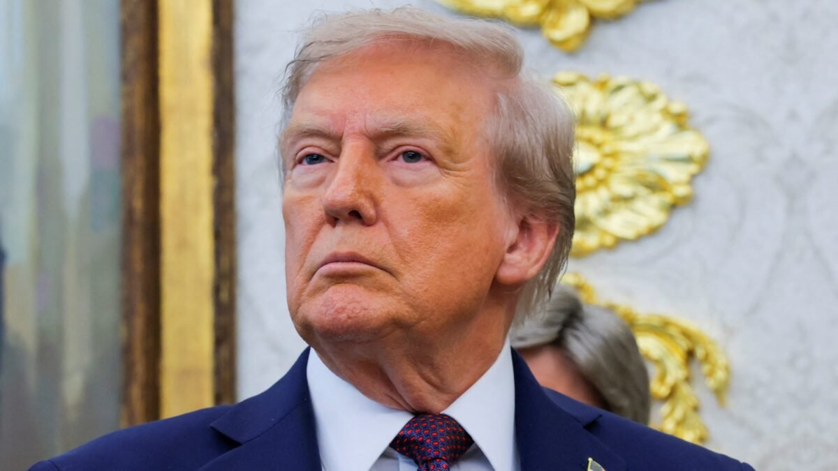 Trump: “A Venezuela está criando um problema tremendo para nós, não vamos permitir isso.”