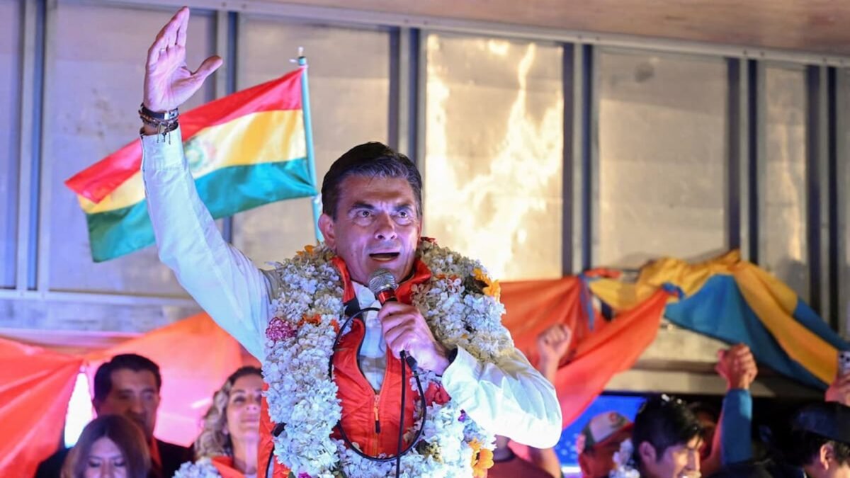 Em uma apresentação vergonhosa do Órgão Eleitoral Boliviano, a vitória de Rodrigo Paz foi confirmada