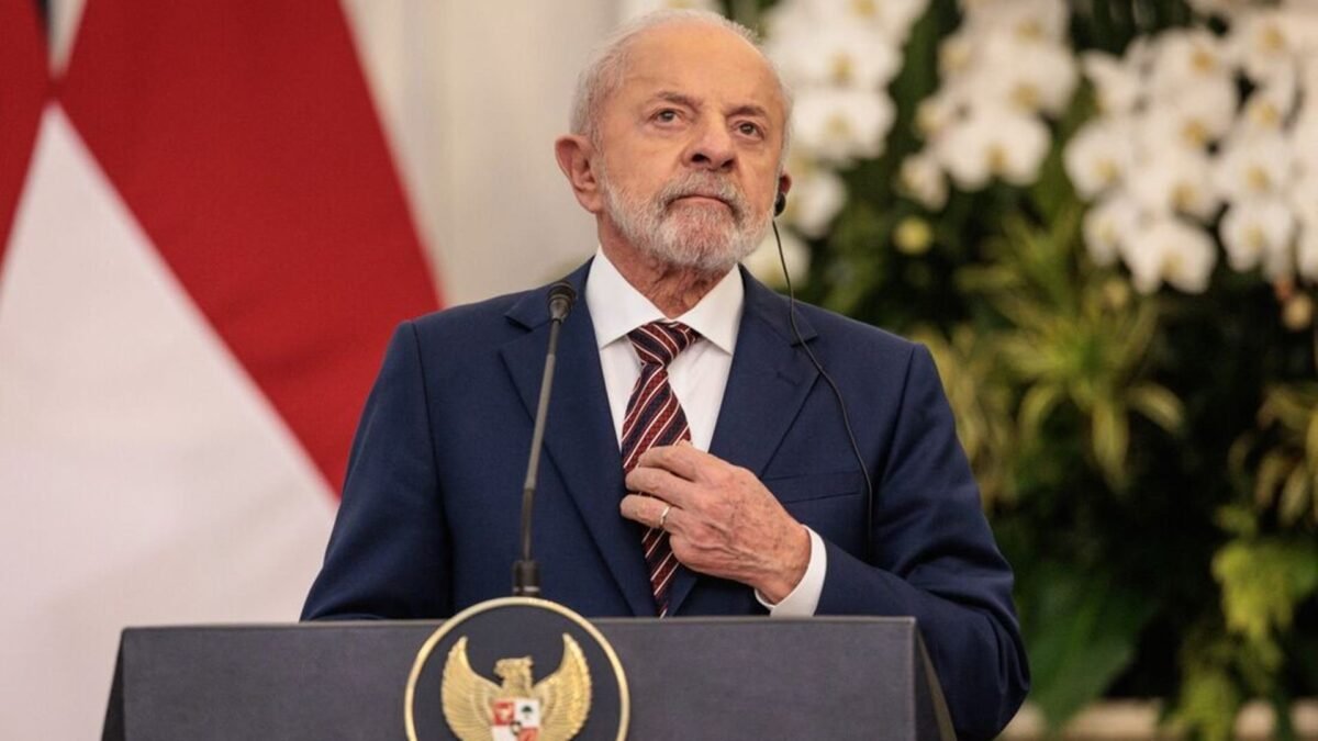 Lula confirma que concorrerá a um quarto mandato presidencial no Brasil