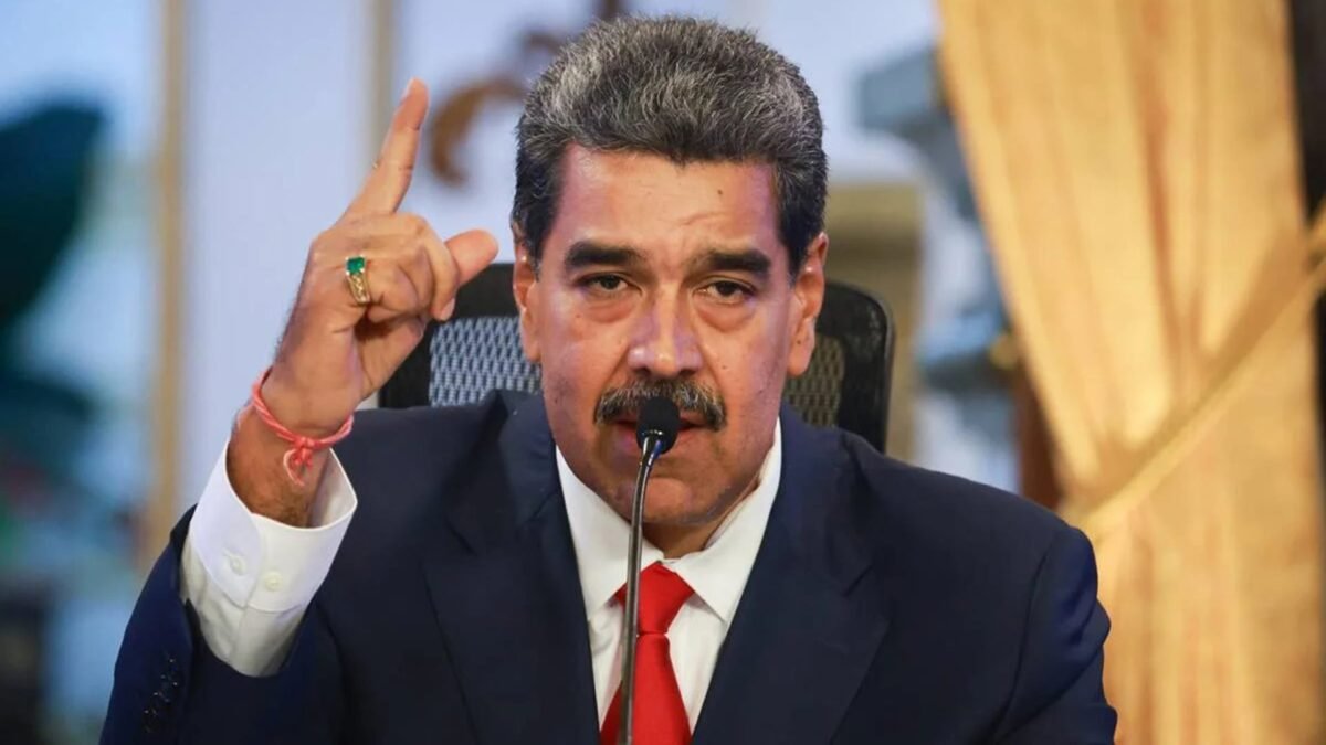 EUA tenta recrutar o piloto de Maduro para desviar seu avião e capturá-lo