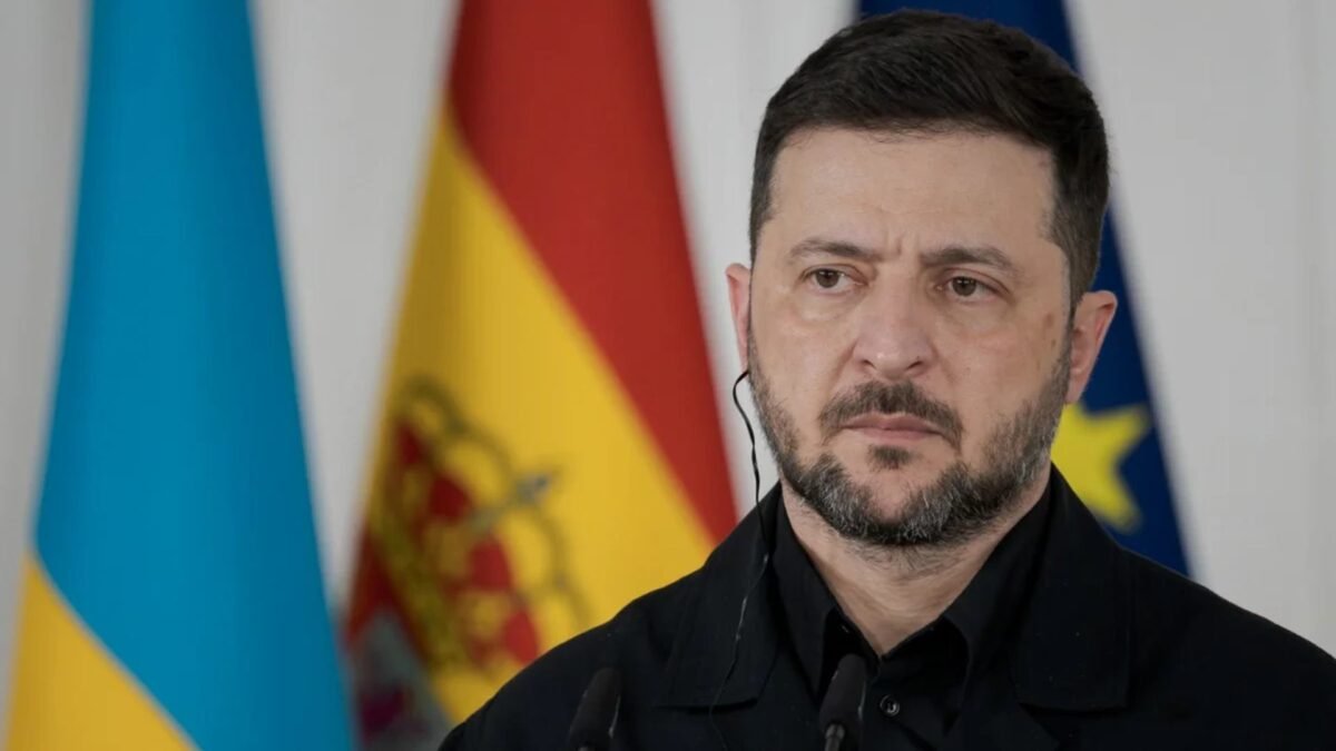 Zelenski: A Ucrânia pode correr o risco de perder sua dignidade ou um aliado importante