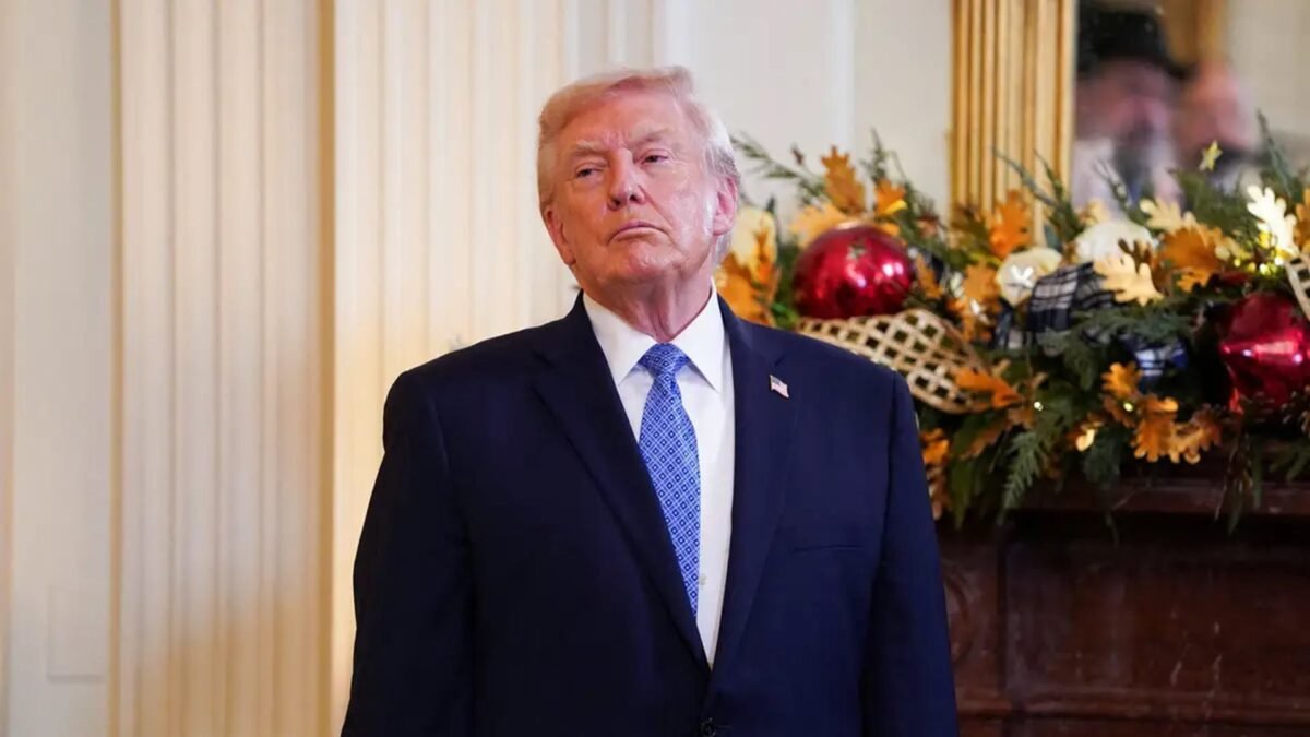 Trump ordena bloqueio total de petroleiros sancionados que entram e saem da Venezuela