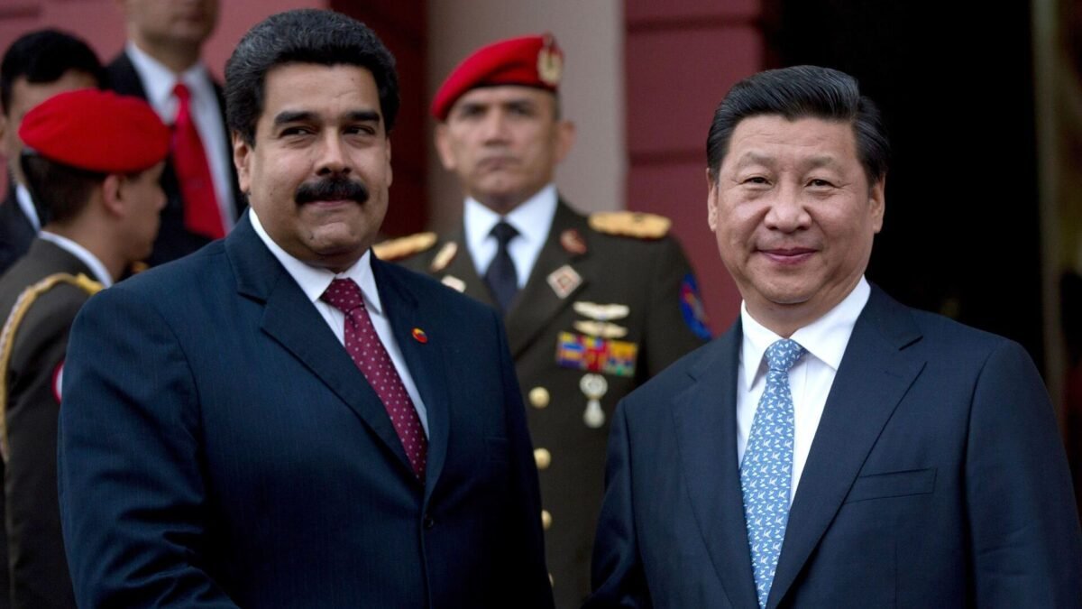 China está observando a pressão militar dos EUA sobre Maduro: irá intervir?