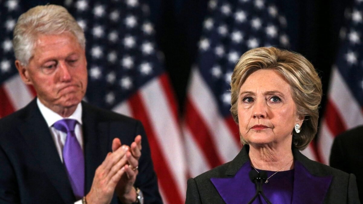 Bill e Hillary Clinton foram declarados em “desacato” e podem ser presos