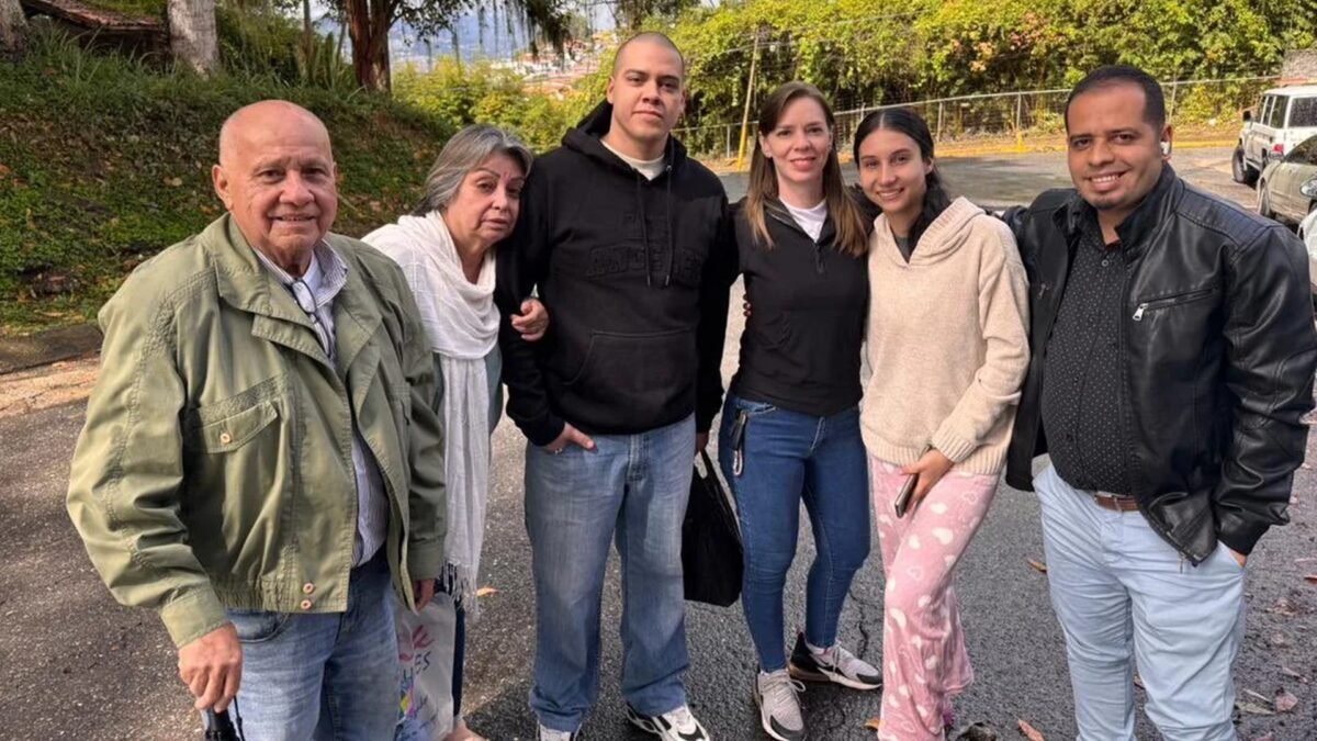 Jornalistas lideram lista de presos políticos libertados nesta quarta-feira na Venezuela