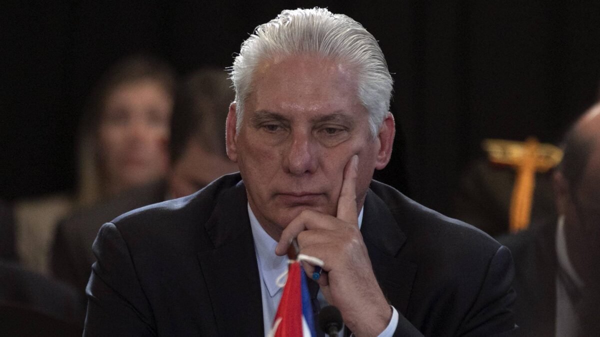 Cuba comunica às companhias aéreas que nesta segunda-feira ficará sem combustível