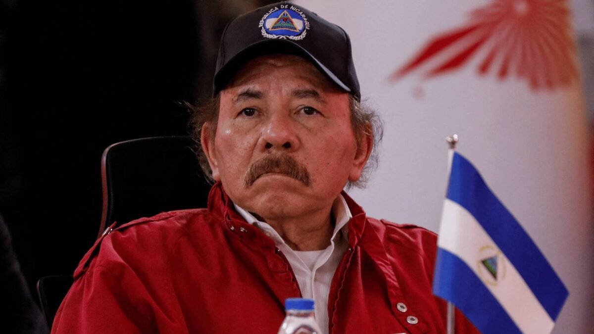 Vistos, presos libertados e diplomacia expressa: a manobra de Ortega para seduzir os EUA