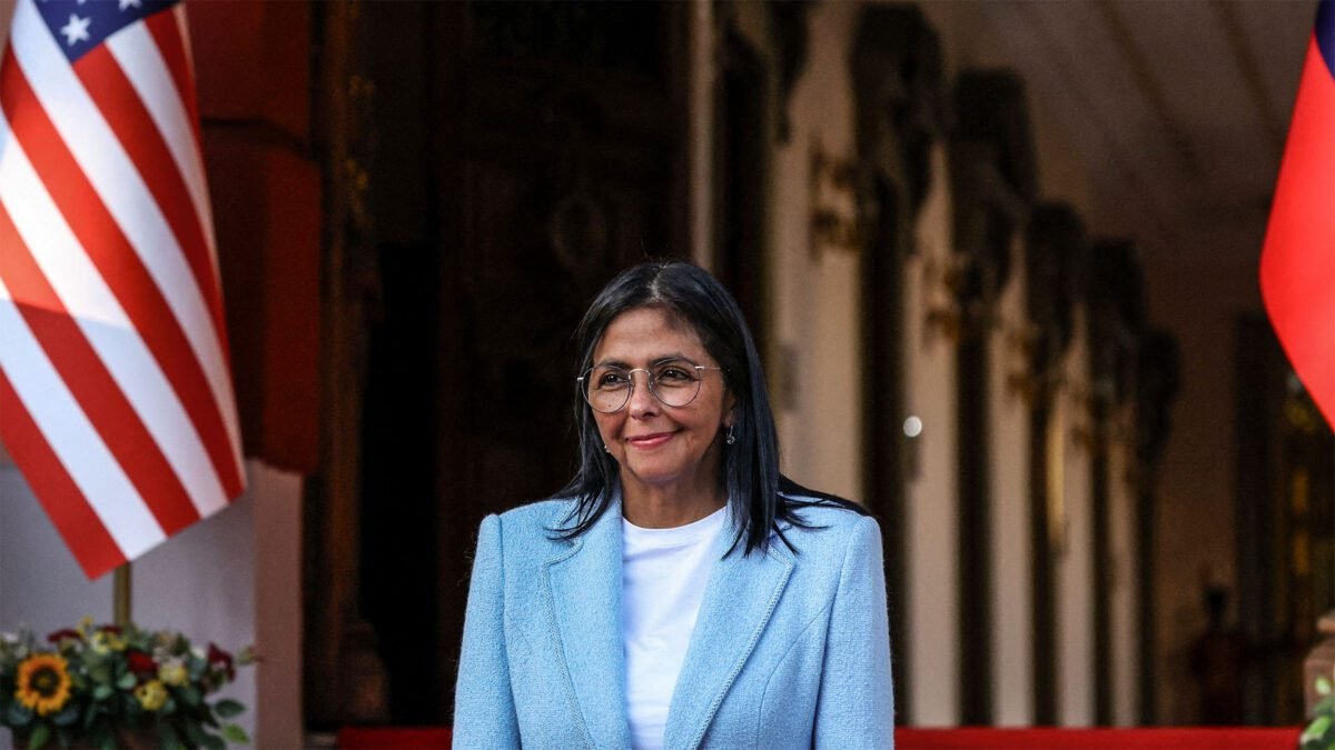 Delcy Rodríguez afirma que a Venezuela deseja construir relações de “longo prazo” com os EUA