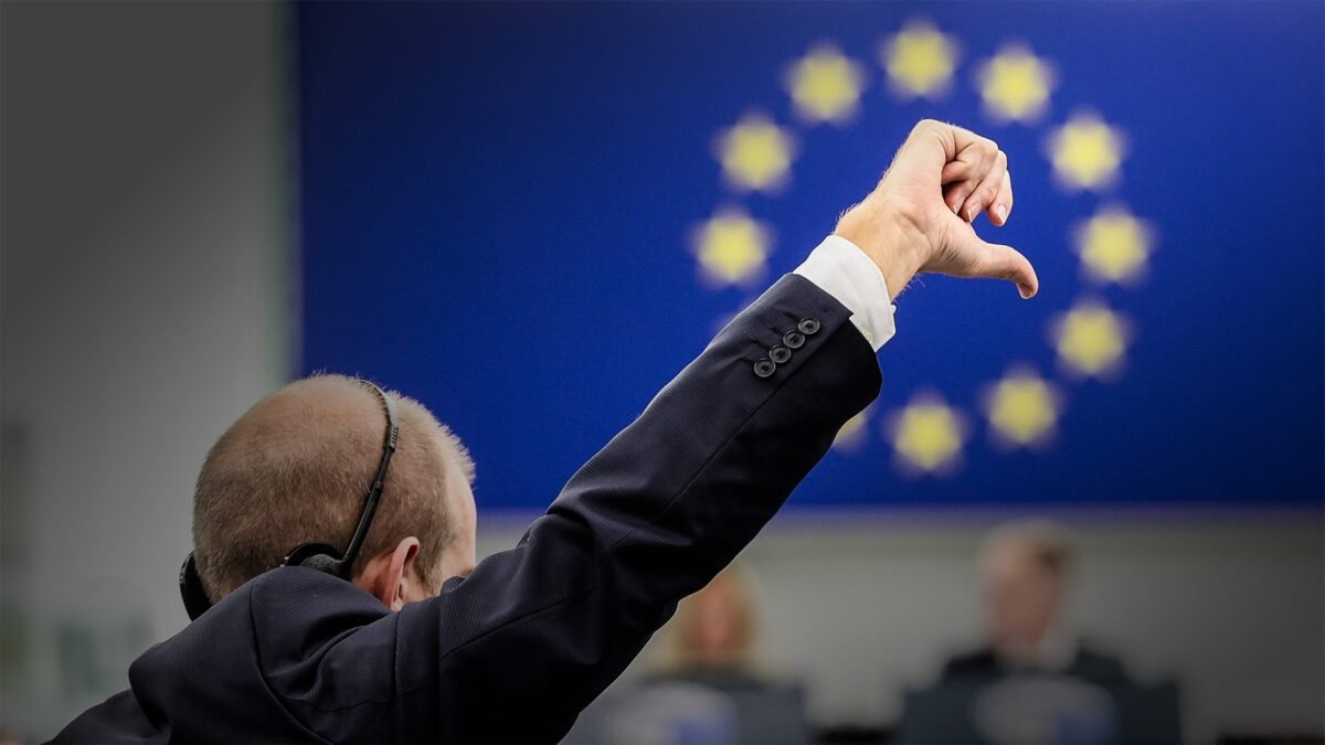 União Europeia mantém sanções contra a Venezuela até que adotem medidas para a transição democrática