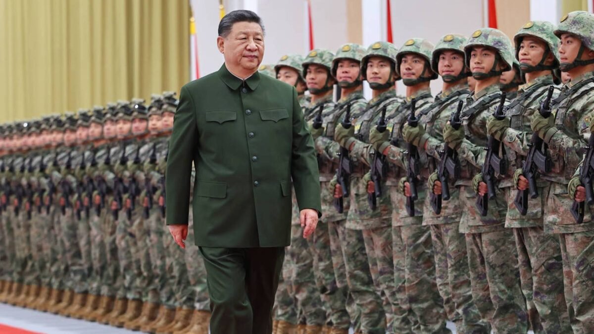 China implementa treinamento policial em países pobres em troca de exploração mineral e madeira