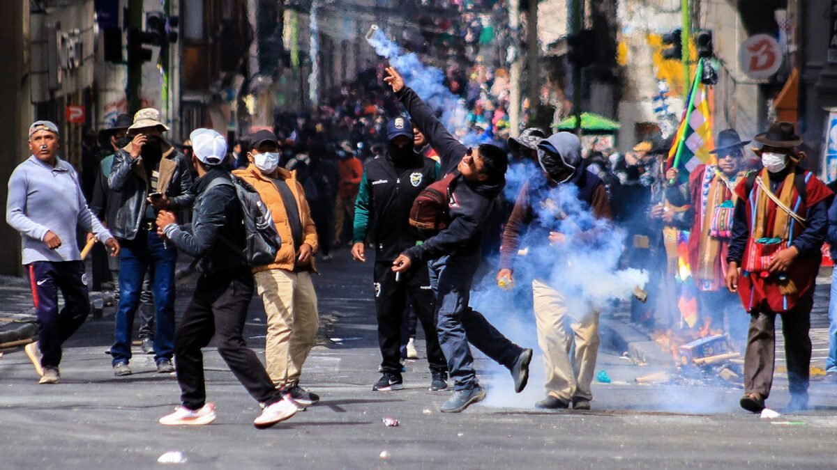 Tráfico de drogas e violência: a fórmula da esquerda na Bolívia, no México e na Colômbia