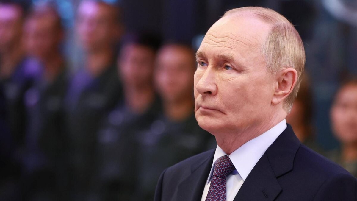 Putin se isola em meio a temores por sua segurança, afirma o Financial Times