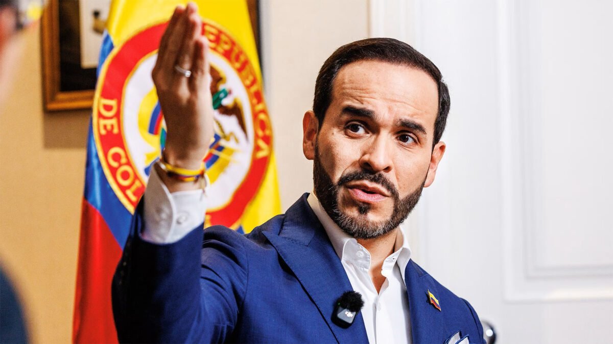 Petro quer roubar as eleições, alerta Abelardo de la Espriella