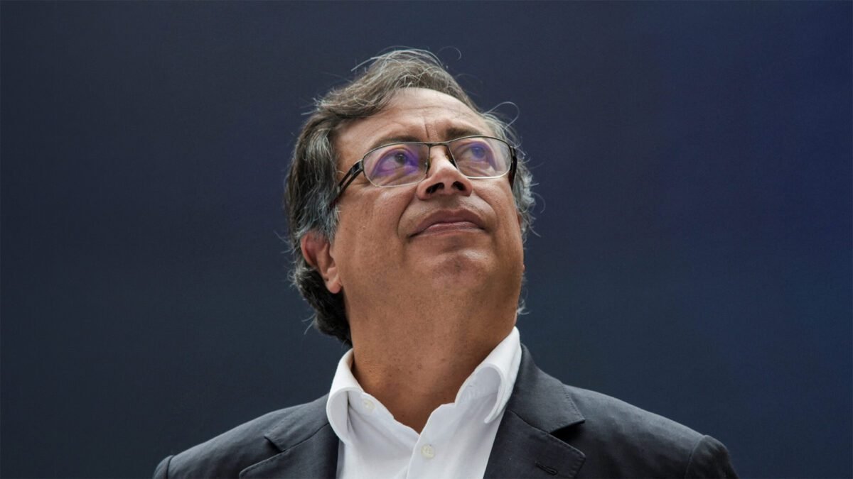 Em meio ao segundo turno, Petro compara mulheres a vacas gordas e defende o voto “antes de fazer amor”