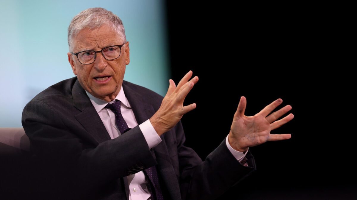 A prestação de contas que Bill Gates deve fazer ao Congresso dos EUA sobre sua amizade com Jeffrey Epstein