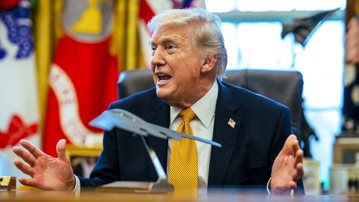 “Vamos bombardeá-los até o inferno”, diz Trump, caso o Irã não cumpra os acordos