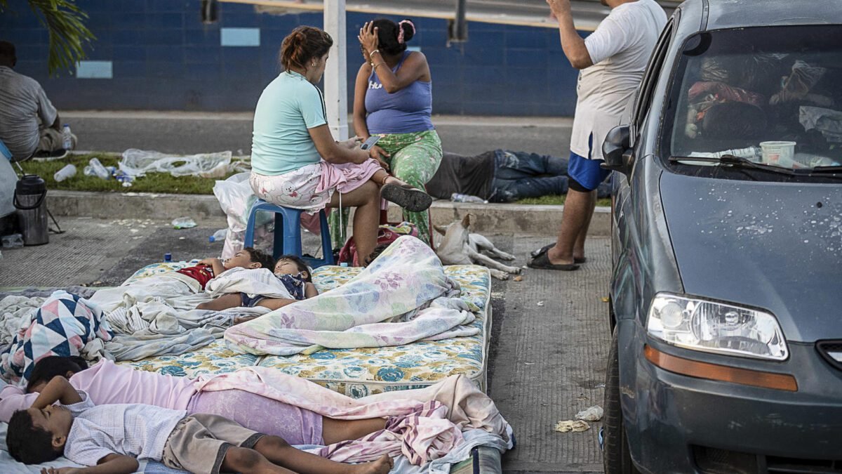 A tragédia causada pelos terremotos não se limita a La Guaira: outras áreas devastadas estão sendo esquecidas